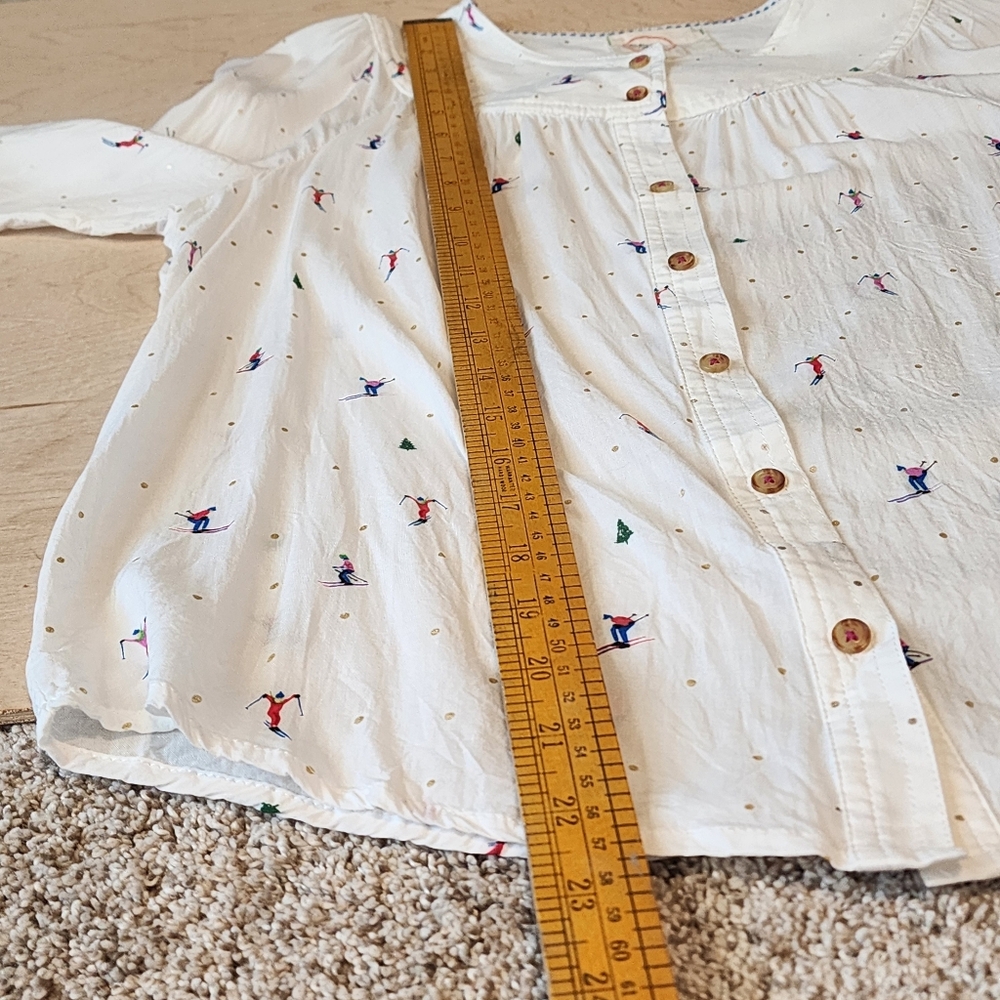 Anthropologie 23 of 52 Conversations Novelty Ski Winter Scene Button Up Blouse - Picture 10 of 15